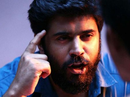 റോഷന്‍ ആന്‍ഡ്രൂസിന്റെ ബിഗ് ബജറ്റ് ചിത്രം നിവിന്‍ ഉപേക്ഷിച്ചോ.. കായംകുളം കൊച്ചുണ്ണിയ്ക്ക് സംഭവിച്ചത്?