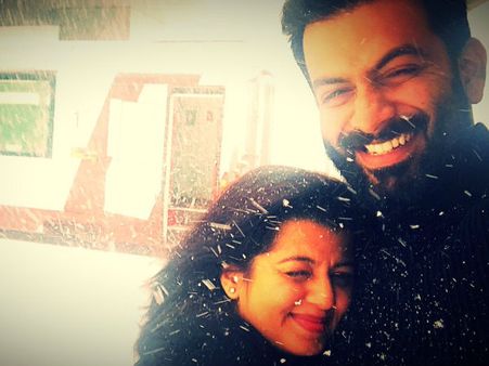തിരക്കഥകളെല്ലാം സുപ്രിയയുമായി ചര്‍ച്ച ചെയ്യാറുണ്ടോ എന്ന ചോദ്യത്തിന് പൃഥ്വിരാജിന്റെ മറുപടി