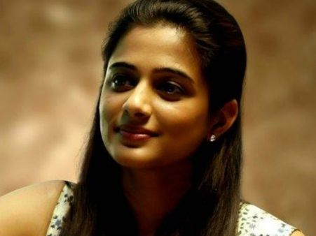 ജയറാം ചിത്രത്തിന് ശേഷം ഒറ്റ മലയാളം സിനിമയില്‍ പോലുമില്ല, പ്രിയാമണിയ്ക്ക് ഇതെന്ത് പറ്റി?
