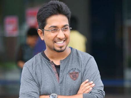 സംവിധായകന്റെ കുപ്പായം തല്‍ക്കാലം അഴിക്കുന്നു!!! ഇനി വിനീതിന് അഭിനയ കാലം!!!