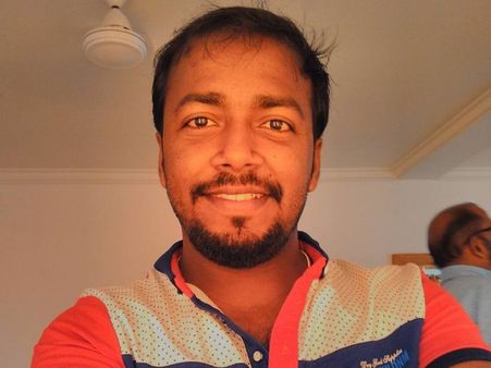 ഫേസ്ബുക്ക് ചിത്രം ലൈക്ക് ചെയ്യാന്‍ പെണ്‍കുട്ടിക്ക് മെസേജ് അയച്ച കട്ടപ്പനയിലെ ഹൃത്വിക് റോഷന്‍!!!