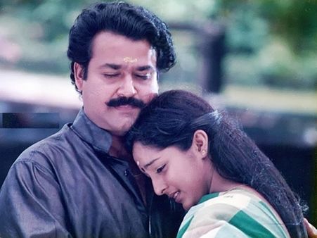 പേടി കാരണം 2 ദിവസം ഉറങ്ങിയിട്ടില്ല, മോഹന്‍ലാലിനെ ആദ്യമായി കണ്ടതിനെക്കുറിച്ച് മഞ്ജു വാര്യര്‍ !!