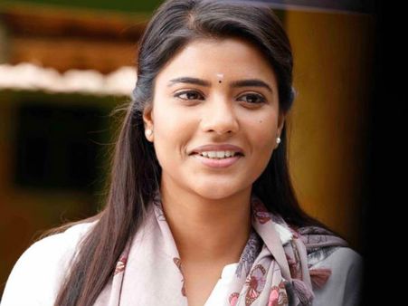 ഒരു നായികയാകാനുള്ള ഒന്നും നിന്നിലില്ല, വെളുപ്പില്ല എന്നൊക്കെ പറഞ്ഞ് അധിക്ഷേപിച്ചവരുണ്ട്; ഐശ്വര്യ