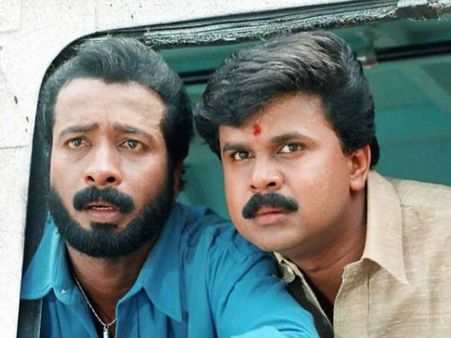 ദിലീപിന്റെ തകര്‍ച്ചകള്‍ക്ക് കാരണം മഞ്ജു വാര്യരല്ല, ഹരിശ്രീ അശോകനാണ് !