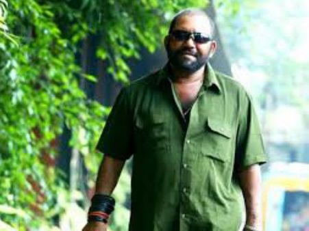 നിര്‍മാതാക്കള്‍ക്ക് വേണ്ടി മാത്രം നിലകൊള്ളുന്ന ഇന്ത്യയിലെ ഏക ഫൈറ്റ് മാസ്റ്റര്‍!!!