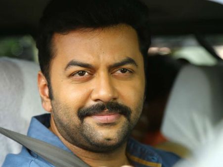 നല്ല നടനാണെന്ന് തെളിയിക്കണം, അതിന് ഇന്ദ്രജിത്ത് കണ്ടെത്തിയ എളുപ്പവഴി !