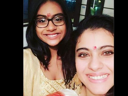 അമ്മ വേഷം ഒരു ബുദ്ധിമുട്ടാണോ ? മകളുടെ ഭാവിയെക്കുറിച്ച് പറഞ്ഞ് കാജോള്‍!!