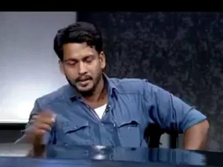 അനക്ക് വേണ്ടെ ഇറങ്ങിക്കോ, ജീവിക്കണോ പോരെ... കഥയല്ലിത് ജീവിതത്തിലെ വീഡിയോ വൈറല്‍!!