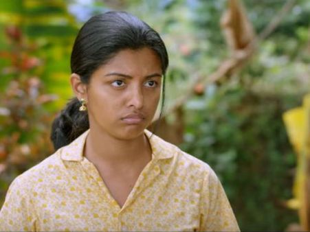 അപ്പോ അത് കള്ളമായിരുന്നോ, എനിക്ക് ശരിക്കും ഇഷ്ടം മോഹന്‍ലാലിനെ ആണെന്ന് സോണിയ !!