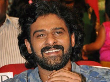ആദ്യം കല്ലെറിഞ്ഞവര്‍ ഇന്ന് പൂവെറിയുന്നു!!! പ്രഭാസിന്റെ അവസ്ഥ തന്നെ മോഹന്‍ലാലിനും???