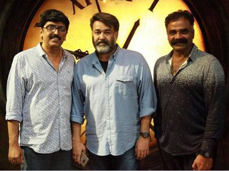 സോള്‍ട്ട് ആന്‍ഡ് പെപ്പര്‍ ലുക്കില്‍ വില്ലനായി മോഹന്‍ലാല്‍, ടീസര്‍ റിലീസ് തീയതി അറിയാം !!!