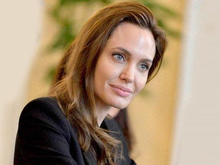 ആഞ്ജലീന ജോളിയ്ക്ക് പുതിയ കാമുകന്‍, ഉടന്‍ വിവാഹം!!! ഹൃദയം തകര്‍ന്ന് ബ്രാഡ് പിറ്റ്!!!