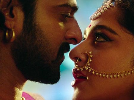 പ്രഭാസിന് പിന്നാലെ അനുഷ്‌കയും ബോളിവുഡിലെ അവസരം ഉപേക്ഷിച്ചു! കാരണം ബാഹുബലി?