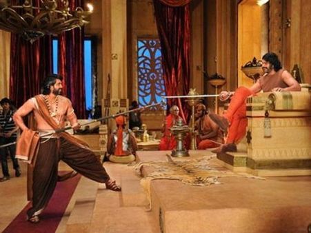 അധികം ആരും കാണാത്ത ബാഹുബലിയുടെ ഷൂട്ടിങ്ങ് സെറ്റിലെ ചില സംഭവ വികാസങ്ങളുടെ ചിത്രങ്ങള്‍!!!