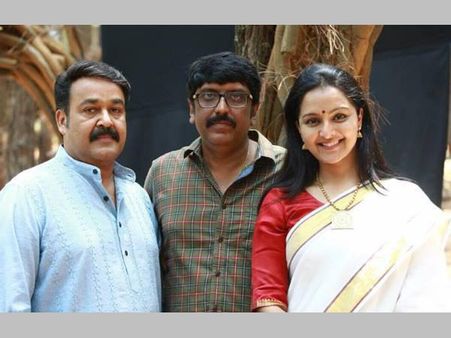 ലാലേട്ടന്റെ 'വില്ലന്' വേണ്ടി കാത്തിരിക്കുന്നവര്‍ക്ക് സന്തോഷ വാര്‍ത്ത!!!