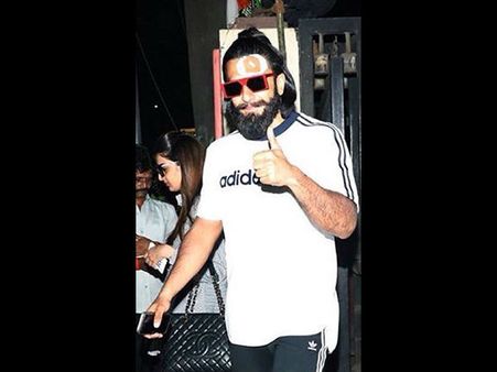 നടന്മാരുടെ അര്‍പ്പണ ബോധം തുറന്നുകാട്ടി രണ്‍വീര്‍ സിംഗ്! പരിക്കേറ്റിട്ടും ആരോടും പറയാതെ താരം!!