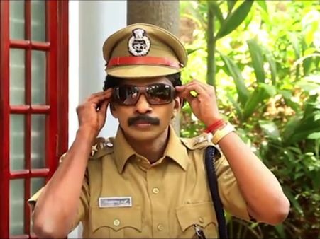 മമ്മുട്ടിയെ വിമര്‍ശിക്കാന്‍ കെആര്‍കെ ആരാ നാട്ടുരാജാവോ? ചുട്ട മറുപടിയുമായി സന്തോഷ് പണ്ഡിറ്റ്‌!!!