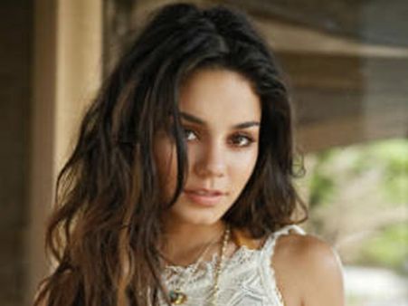 വികാരങ്ങള്‍ക്കനുസരിച്ച ലിപ്സ്റ്റിക് മാറ്റുന്ന നടിയുടെ ലിപ്സ്റ്റിക്കുകളുടെ എണ്ണം എത്രയാണെന്നറിയാമോ ?