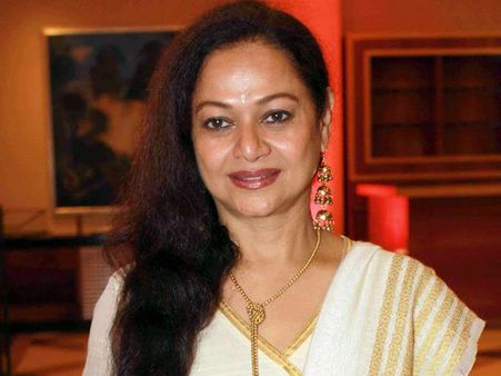 മോഹന്‍ലാലിന് ഇത്രയുമധികം ആരാധികമാരുണ്ടായതിനു പിന്നിലെ കാരണത്തെക്കുറിച്ച് സറീനാ വഹാബ് !!