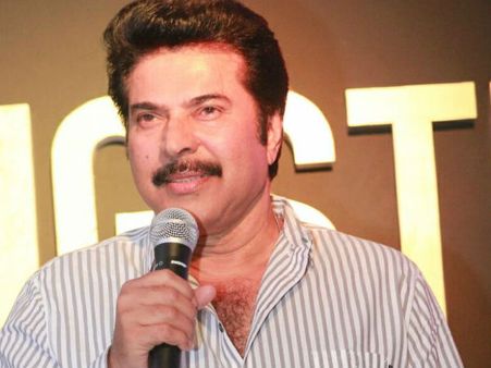 മദ്യപിക്കാത്ത മമ്മൂട്ടി സമ്മാനിച്ച മദ്യം തുറക്കാത്തതിനു പിന്നിലെ രഹസ്യത്തെക്കുറിച്ച് കുഞ്ചന്‍ !