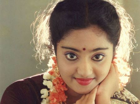 'ഷൂട്ട് തുടങ്ങി രണ്ടാം ദിവസം കൂടെകിടക്കാന്‍ ആവശ്യപ്പെട്ടു'!!! ഒടുവില്‍... ചാര്‍മിള ചെയ്തതോ...
