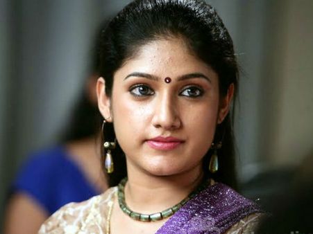 പൃഥ്വിരാജിനൊപ്പം അഭിനയിച്ച് പരാജയപ്പെട്ടു, അഖില ശശിധരന്‍ ഇപ്പോള്‍ എവിടെ ?