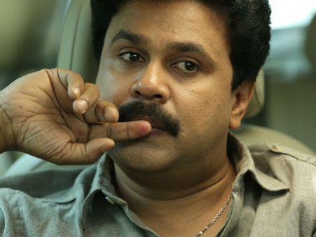 മകളെ സെന്റി ആയുധമാക്കുന്ന ദിലീപ്.. എന്തിനും ഏതിനും മകളുടെ പേര് പറയുന്നതെന്തിന് ?