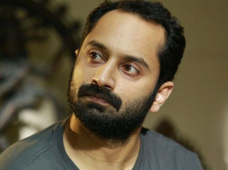 തേപ്പ് പെട്ടി പോലെ വന്ന് ഫഹദിനെ നല്ല അസ്സലായി നമിത പ്രമോദ് തേച്ചു... വീഡിയോ കാണൂ