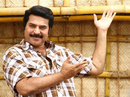 സുകുമാരിയുടെ പാട്ടിന് മമ്മൂട്ടിയുടെ തകര്‍പ്പന്‍ ഡാന്‍സ്, എന്നാ ഒരു എനര്‍ജിയാ എന്ന് നോക്കൂ