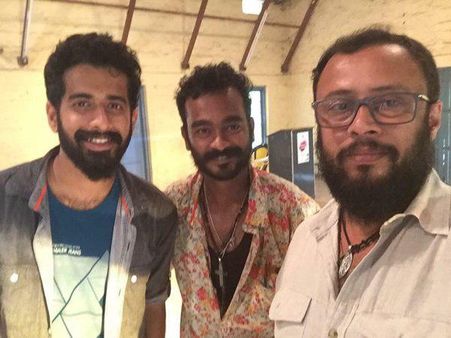 വെളിപാടിന്റെ പുസ്തകത്തിലെ യുവതാരങ്ങളെക്കുറിച്ച് സംവിധായകന്‍ പറയുന്നു !!