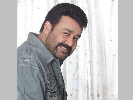 മമ്മൂട്ടിയേയും ദുല്‍ഖറിനെയും പിന്നിലാക്കി മോഹന്‍ലാല്‍ മുന്നില്‍, ട്വിറ്ററിലും ഏട്ടന്‍ തന്നെ താരം !!