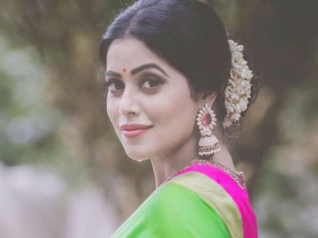 കഴിവുണ്ടായിട്ടും മലയാള സിനിമയില്‍ അവഗണിക്കപ്പെട്ട നടി, ഷംന കാസിം !!