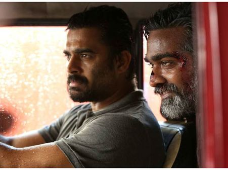 ഈ ക്രൈം ത്രില്ലര്‍ പുഷ്‌കറിനും ഗായത്രിക്കും കുടുംബ കാര്യം!!! വിക്രം വേദ ഉണ്ടായതിങ്ങനെ...