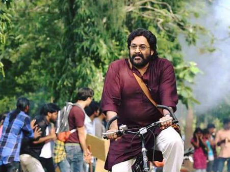 സംവിധായകന്‍ കട്ട് പറഞ്ഞിട്ടും മോഹന്‍ലാല്‍ കരച്ചില്‍ നിര്‍ത്തിയില്ല, വീഡിയോ വൈറലാവുന്നു