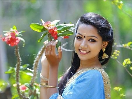 എം 80 ടെലിവിഷന്‍ പരമ്പരയിലെ നടി അഞ്ജുവിന്റെ പേരില്‍ വ്യാജ വാര്‍ത്ത പ്രചരണം! പരാതിയുമായി നടി രംഗത്ത്!