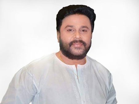 ദിലീപിനെതിരെയുള്ള പ്രതിഷേധം കെട്ടടങ്ങുന്നു, ബോധപൂര്‍വമായ ശ്രമത്തിന് പിന്നില്‍ ഞെട്ടലോടെ ആരാധകര്‍!!