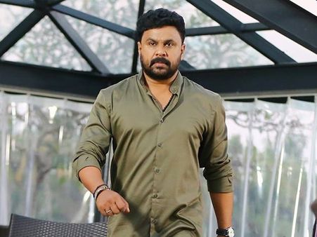 ദിലീപിന്റെ മുഖത്ത് നോക്കി ചോദിച്ചിട്ടുണ്ട്, വെളിപ്പെടുത്തലുമായി മിമിക്രിതാരം!