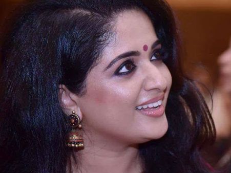 നടിയെ ആക്രമിച്ച കേസില്‍ കാവ്യ മാധവന് എന്താണ് പങ്ക്?? ലക്ഷ്യയില്‍ പൊലീസ് പരിശോധന നടത്തി !!