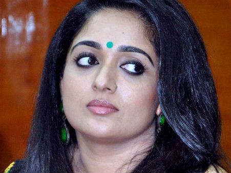 കാവ്യയ്ക്ക് അഭിനയിക്കാന്‍ ഏറ്റവും കംഫര്‍ട്ടബിളായ നടന്‍ ദിലീപല്ല, ആരാണ് എന്നറിയാമോ ?
