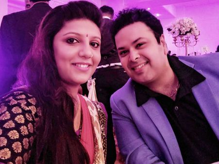 കാവ്യ മാധവനോടുള്ള മധുര പ്രതികാരമോ, ഭാര്യയ്‌ക്കൊപ്പമുള്ള ഫോട്ടോ ഫേസ്ബുക്കില്‍ പോസ്റ്റ് ചെയ്ത് നിഷാല്‍