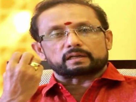 ഗോപികയുടെ കല്യാണത്തിന് വിളിച്ചില്ല, പിന്നില്‍ ദിലീപാണെന്ന ആരോപണവുമായി സംവിധായകന്‍ !!