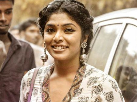 സ്ത്രീകള്‍ ഇങ്ങനെയാണെന്നും പുരുഷന്മാര്‍ അങ്ങനെയാണെന്നുമില്ല.. സമത്വത്തിന് വേണ്ടി റിമ