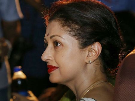 വിഡ്ഢികള്‍ പിറുപിറുക്കും പട്ടികള്‍ കുരയ്ക്കും, ചെയ്തോട്ടെ: കമലുമായി ഇനി ഒന്നിക്കില്ലെന്ന് ഗൗതമി