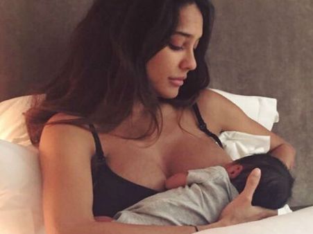 മുലയൂട്ടുന്നതും ശരീര സൗന്ദര്യവും; കുഞ്ഞിനെ മുലയൂട്ടുന്ന ചിത്രം പങ്കുവച്ചുകൊണ്ട് ലിസ പറയുന്നു