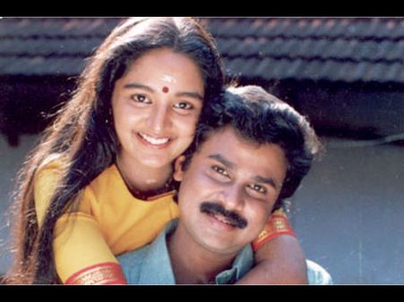 മഞ്ജുവിനെ കാണാന്‍ ലൊക്കേഷനില്‍ വന്നു, അച്ഛന്‍ സമ്മതിച്ചില്ല; ദേഷ്യത്തില്‍ ദിലീപ് ചെയ്തത്?