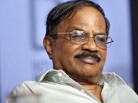 എംടിയോട് ആ പെണ്‍കുട്ടി ചോദിച്ചു, 'സര്‍ ആര്‍ ദെ സ്റ്റില്‍ ഹാവിങ് സെക്‌സ്??' ഉത്തരം മുട്ടി എംടി