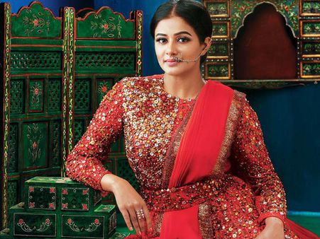 മുസ്തഫയെ വിവാഹം കഴിക്കുന്നത് കൊണ്ടോ.. മുസ്ലീം പശ്ചാത്തലത്തില്‍ പ്രിയാമണിയുടെ ഫോട്ടോഷൂട്ട്