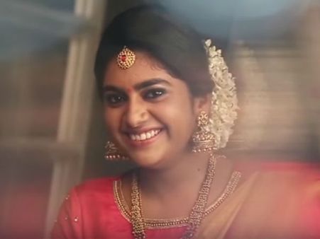 താലി പോയെങ്കിലെന്താ, ശ്രീജയ്ക്ക് നല്ല അടിപൊളി പട്ടുസാരിയും ആഭരണങ്ങളും കിട്ടിയില്ലേ.. നോക്കൂ..