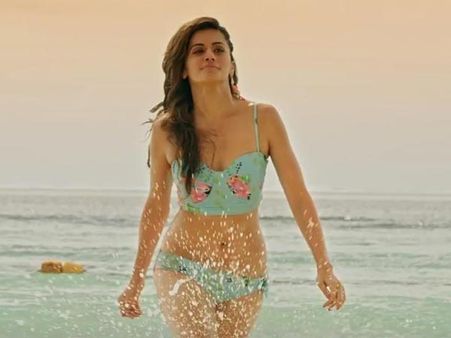 പെണ്ണുങ്ങള്‍ക്ക് എന്തെങ്കിലും 'അധികം' കൊടുക്കുന്നതാണ് ഫെമിനിസം, തപ്‌സി പറയുന്നത് കേള്‍ക്കൂ