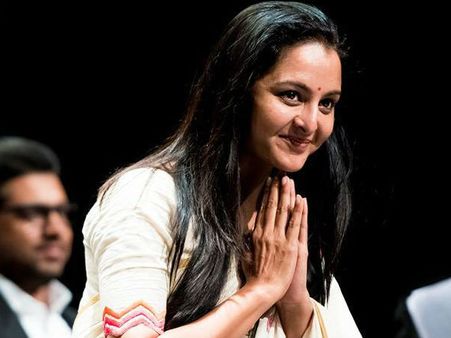 ഓണ്‍ലൈന്‍ മാധ്യമങ്ങളിലെ തരംതാഴ്ന്ന വാര്‍ത്തകളോട് പ്രതികരിക്കാറില്ല, പക്ഷെ ഇത്....; മഞ്ജു പറയുന്നു